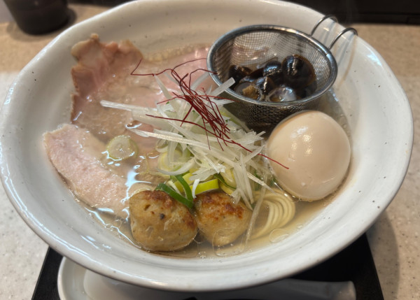 「宍道湖しじみ中華蕎麦」@山陰魚介中華蕎麦 Minatomenの写真