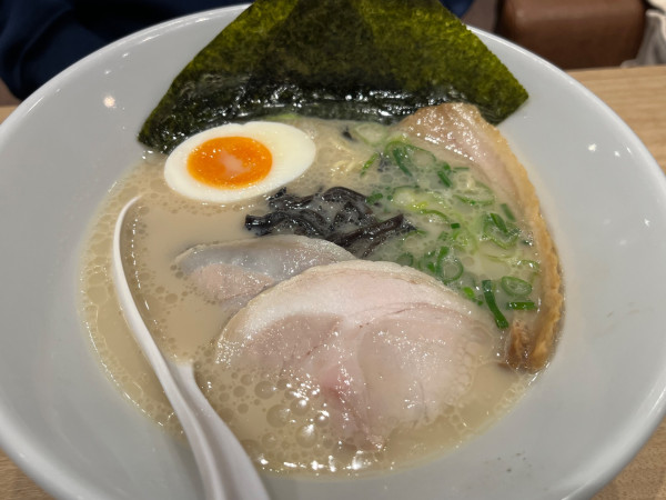 「極 白丸元味」@一風堂 佐野高萩店の写真