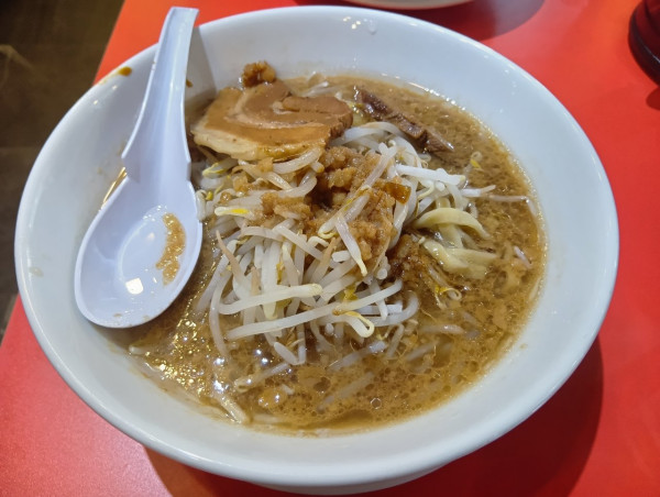 「ミニ豚恋ラーメン」@ラーメン豚に恋してる 新宿歌舞伎町店の写真