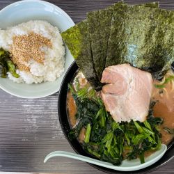 ラーメン 並、ほうれん草