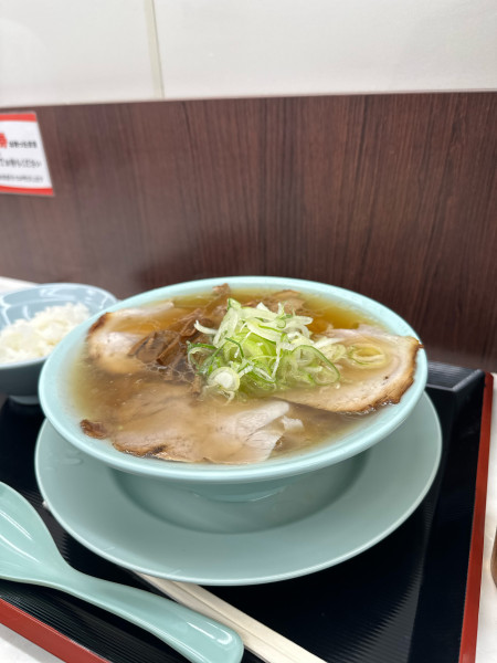 「中華そば＋めし小」@新橋ニューともちんラーメン 神保町店の写真