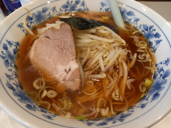 「ラーメン+モヤシ」@唐桃軒の写真