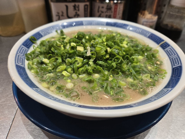 「塩豚骨ラーメン」@箕輪家 中野旗艦店の写真