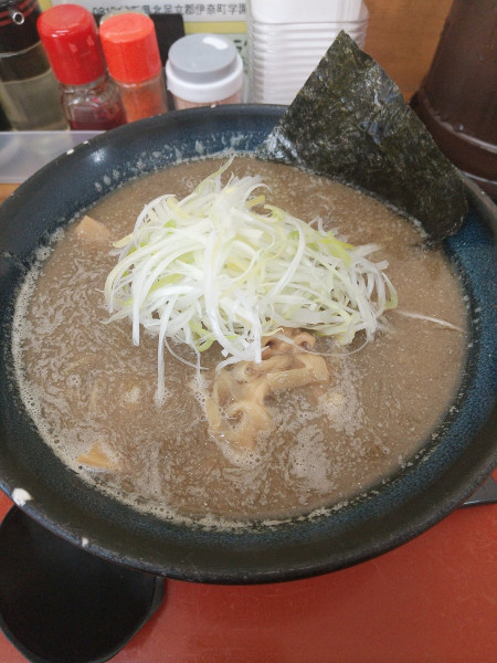 「煮干しだし中華そば(極細麺)」@中華そば くりの木 伊奈店の写真