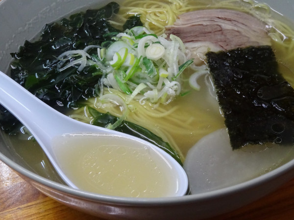 「塩ラーメン　700円」@竹丸拉麺の写真