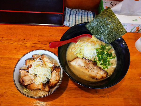 「極濃らーめん＋チャーシューごはん（1,000円＋400円）」@鵜の木堂の写真
