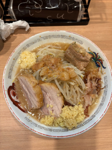 「小ラーメン豚の日の豚」@ラーメン豚山 与野本町店の写真