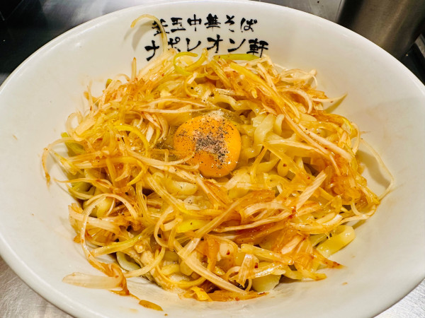 「辛ネギ釜玉中華そば(大)【850円】」@釜玉中華そば ナポレオン軒 府中店の写真