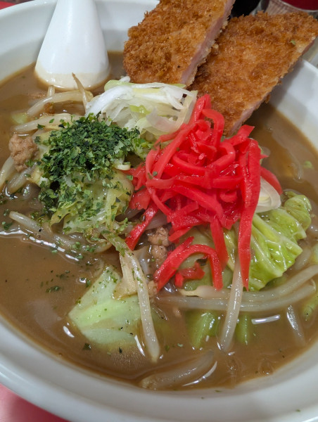 「ソースらーめん・ハムカツ増し」@中華料理 大輦の写真