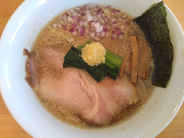 「背脂生姜芳醇煮干し(醤油)」@自家製ラーメン アイリーの写真