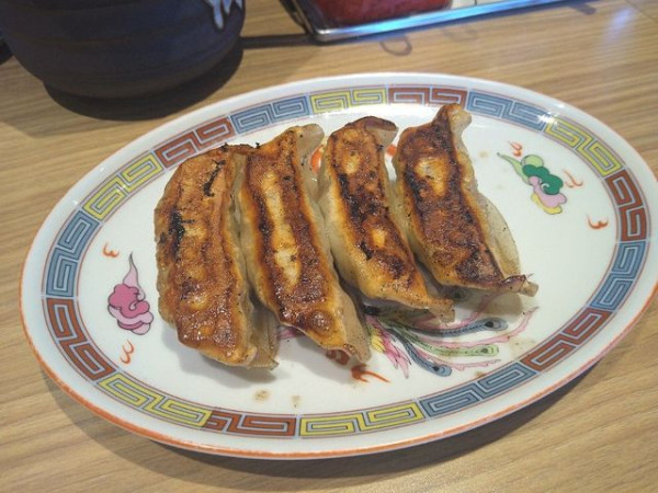 「餃子」@ラー麺 ずんどう屋 大津膳所店の写真