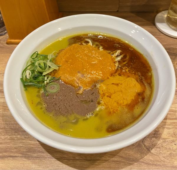 「痛風店主が愛する痛風フルハウスそばリッチ¥2200・他」@麺庵 利休の写真