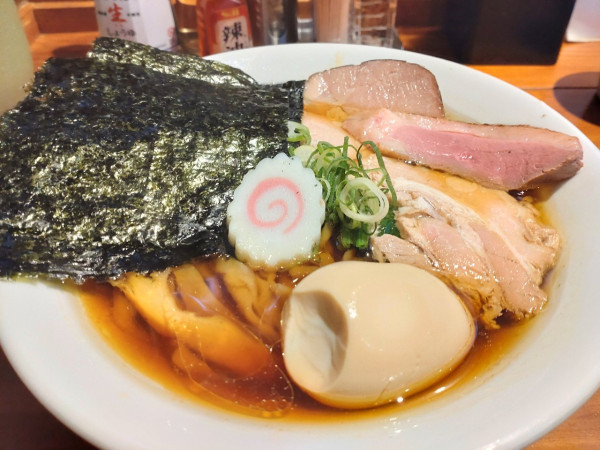 「特製中華そば大盛」@麺屋 真心の写真