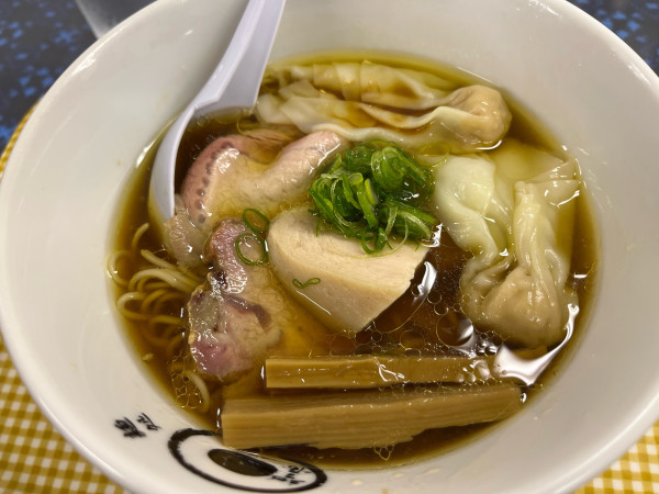 「淡麗鶏醤油ワンタンメン」@麺処 虵の目屋の写真