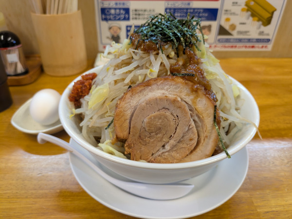 「油そば えびから(平打麺)」@麺屋 花の名の写真