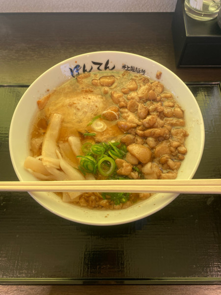 「尾道ラーメン大盛背脂トッピング」@ぼんてん 井上製麺所の写真