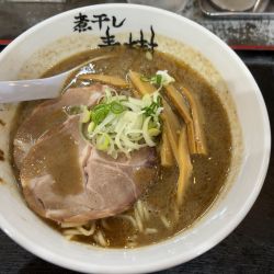 こってり煮干しらーめん