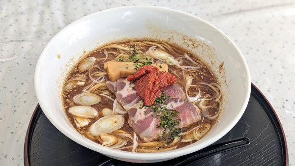 「山形辛味噌ラーメン+和え玉(醤油)(850円+300円)」@麺処 青野 ちちぶ道の駅店の写真