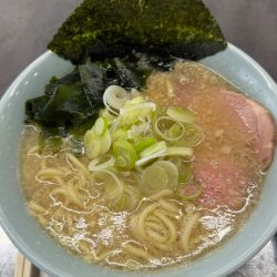 醤油ラーメン \1000