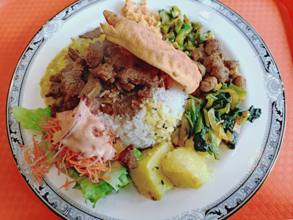 「（ランチ）ライスセット（パスマティ米）　１３００円」@シーギリ カフェ レストラン&バーの写真