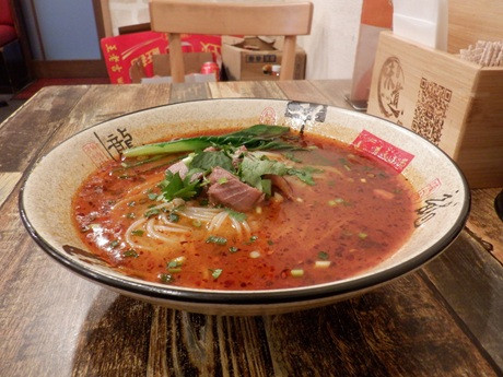 「牛肉麺 中辣」@東京・重慶小麺 味道 池袋店の写真