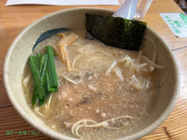 「豚骨醤油らーめん(800円)」@らーめん 彩佐屋の写真
