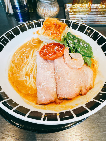 「海老のビスクsoba」@つけ麺 中華そば アンタイNOODLESの写真