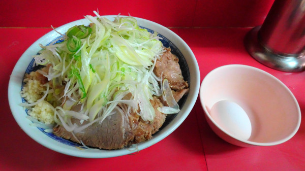 「小ラーメン：汁なし（950円）＋つけ味変更＋ネギ＋生たまご」@ラーメン二郎 桜台駅前店の写真