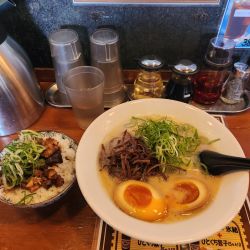 一休味玉らぁめんとミニ焼豚丼