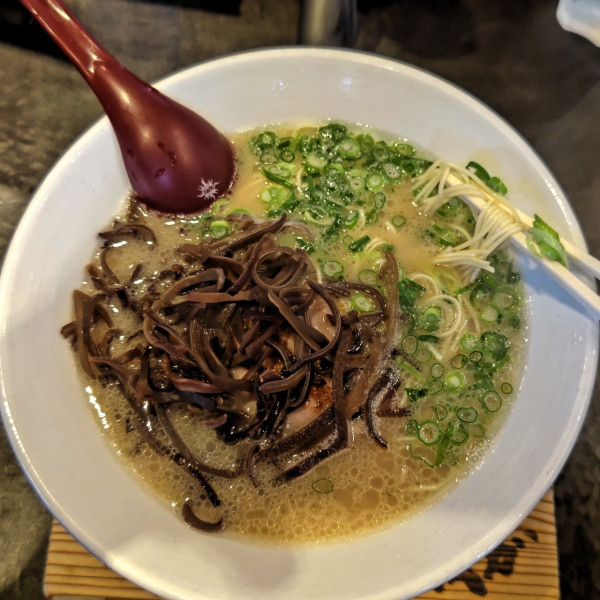 「キクラゲらーめん（950円）」@麺屋 我ガの写真