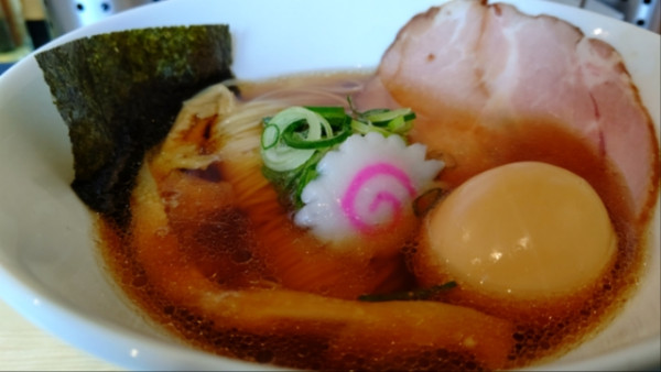 「味玉醤油らーめん」@中華そば みつ葉の写真