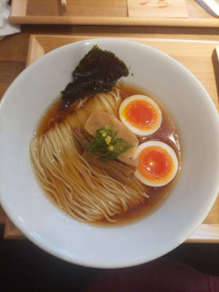 「津軽煮干し中華蕎麦＋海鮮丼＋和え玉＋日本酒」@酒肴場 屯の写真