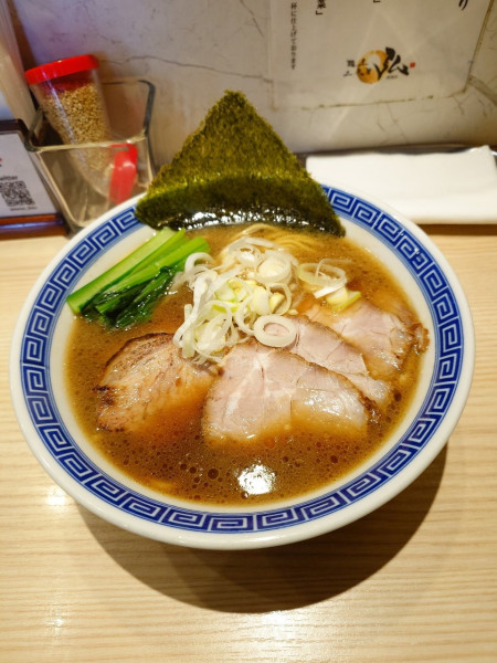 「チャーシュー醤油らーめん」@麺屋二代目 弘の写真