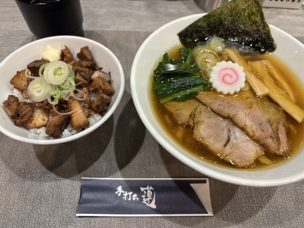 「醤油ら〜麺　チャーシュー飯」@手打ち 蓮の写真