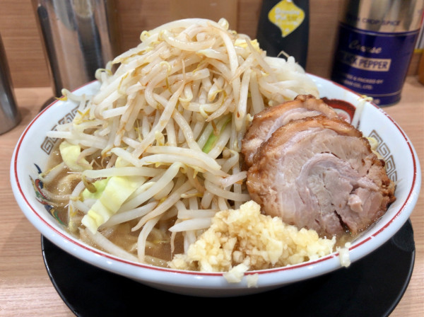 「小ラーメン　1000円」@ラーメン豚山 金沢文庫店の写真