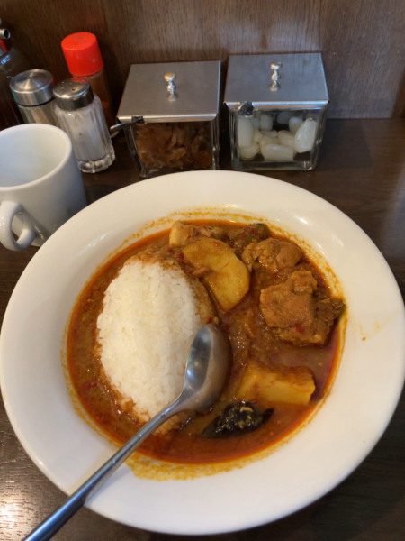 「印度風ポークカリー　1300円」@トプカ 淡路町本店の写真