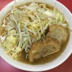 小ラーメン(700円)カラメニンニク