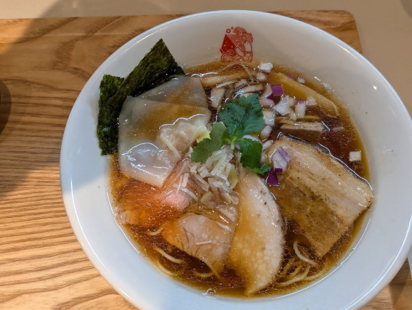 「鶏と煮干しのラーメン」@ラーメン亀徳の写真