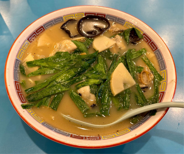 「【期間限定】牡蠣ラーメン（潮味）」@やじ満の写真