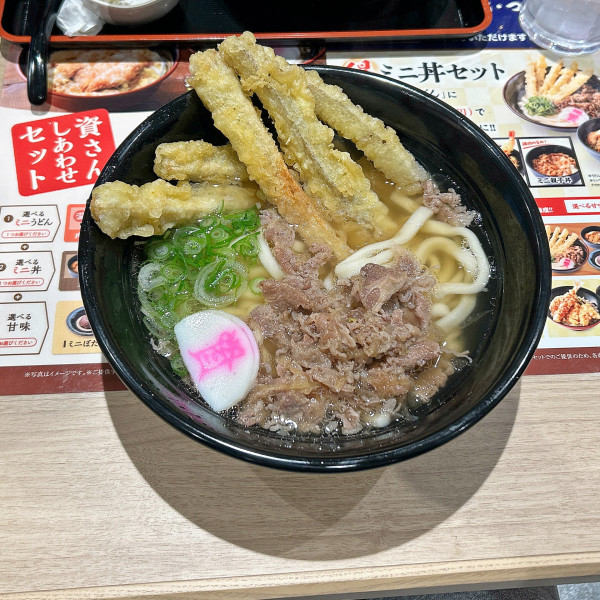 「肉ごぼう天うどん その他」@資さんうどん 両国店の写真