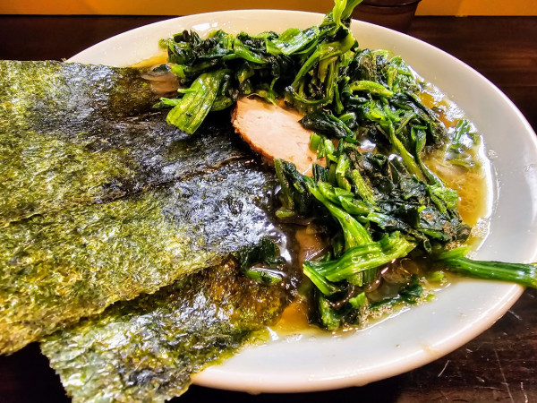 「ラーメンほうれん草」@家系ラーメン ジェット家の写真