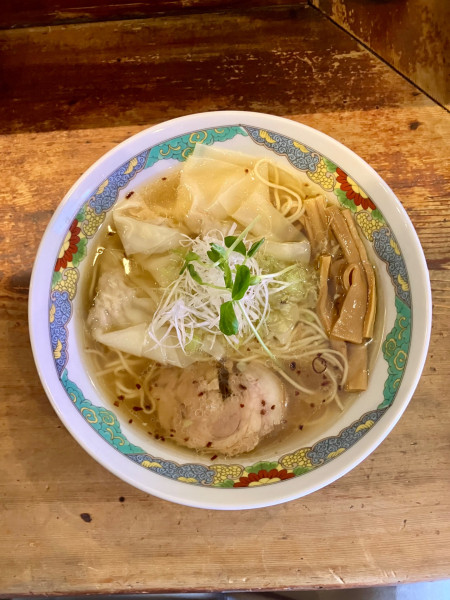 「雲呑入り塩ソバ　1250円」@ラーメン専門店 なんぞの写真