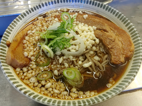 「厚肉そば（840円）」@豊しま 飯田橋店の写真