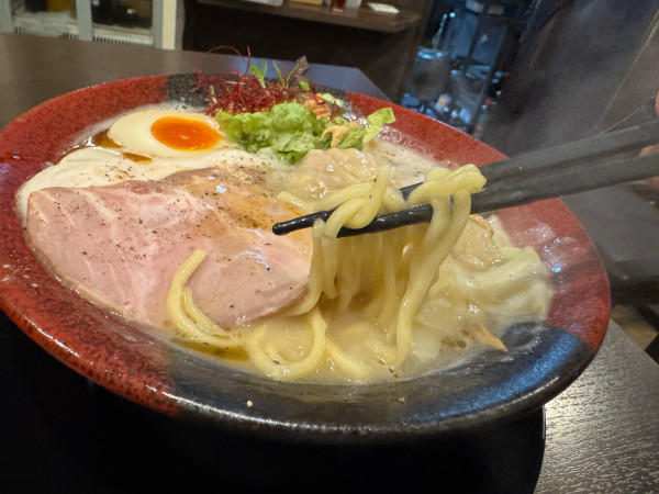 「特製鶏白湯塩らぁめん1600円」@笹本為次郎商店の写真