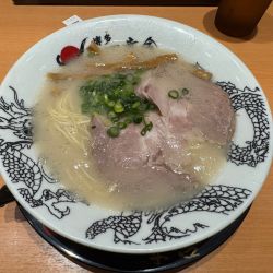 塩豚骨ラーメン