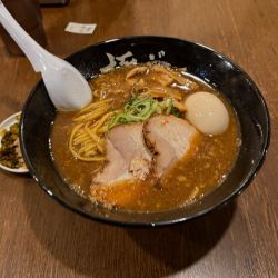 特製背脂煮干太麺