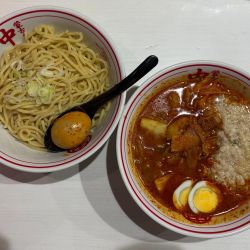 五目ヒヤミ 背脂、北極味玉