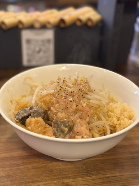 「和牛ぼっかけ二郎」@Rahmenとよ二郎の写真