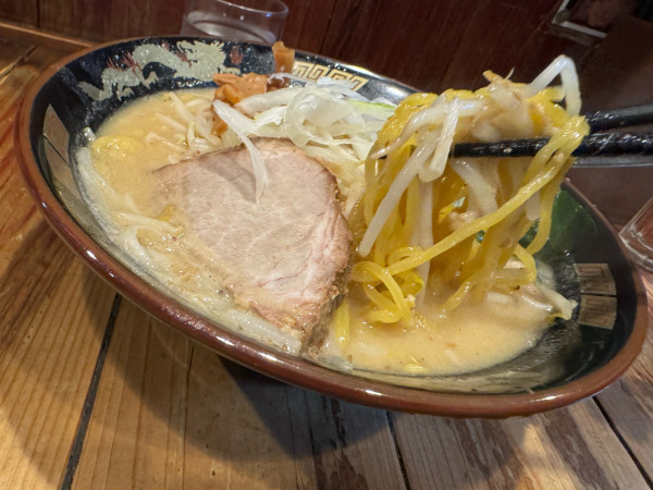 「札幌味噌らーめん870円」@北海道らーめん ひむろ 稲毛店の写真