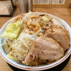 小豚 味噌山  野菜  ニンニク  アブラ